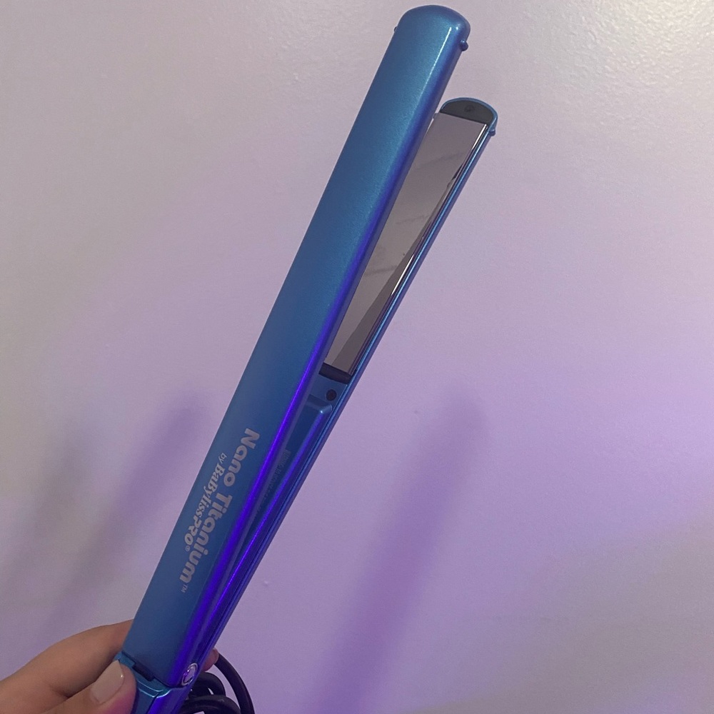 BABYLISSPRO Nano Titanium Straightening Iron